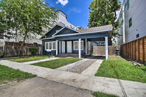 Pet-friendly Houston Home Less Than 2 Mi To Downtown!