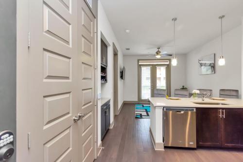 Apartamento Stylish Downtown Houston Apt 1br 1bth W/ Pool View