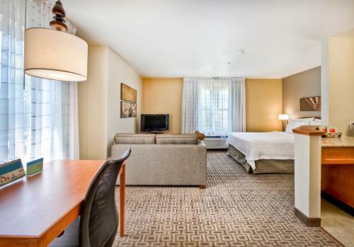 Hotel Towneplace Suites Raleigh Cary/weston Parkway