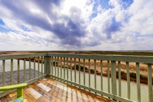 Long Island Village 123 E Scallop Sea Cottage