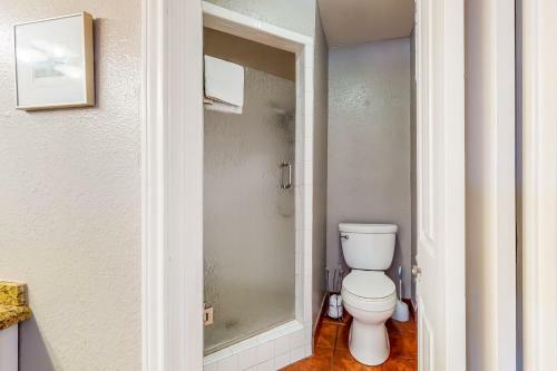 Long Island Village 123 E Scallop Sea Cottage