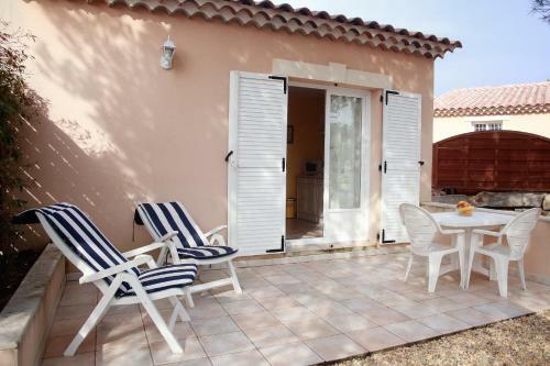 Hostal Gite Anduze Le Clos Des Cigales