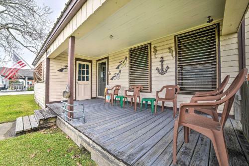 Rustic Getaway With Grill - On San Antonio Bay!