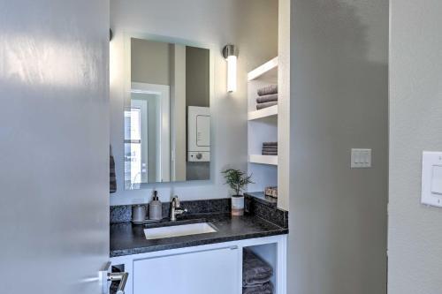 Inviting San Marcos Apartment With Washer And Dryer