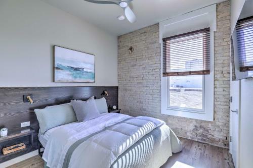 Apartamento Sleek, Newly Updated Downtown San Marcos Apt!