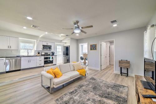 Modern Rockport Home, 1 Mi To Holiday Beach!