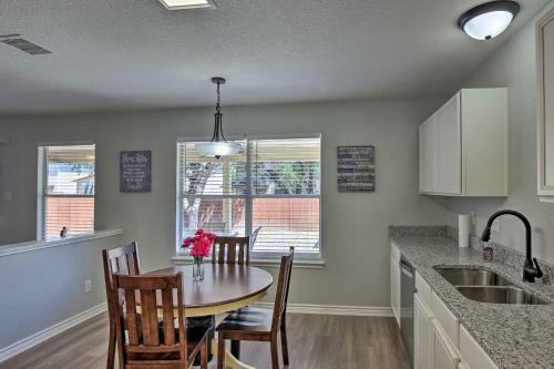 Spacious San Antonio Retreat - 9 Mi To Usta!