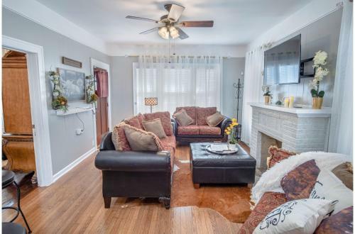 Stunning 3 Br Home Near Dt Alamodome - Riverwalk