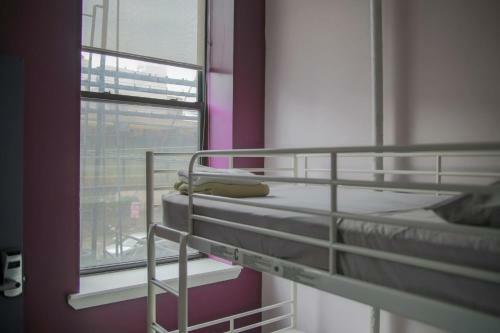B Hotel & Hostel