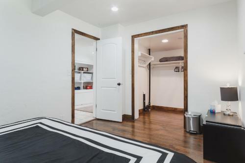 Apartamento Blue Spruce On Main - Convenient Location - 4bd Remodeled