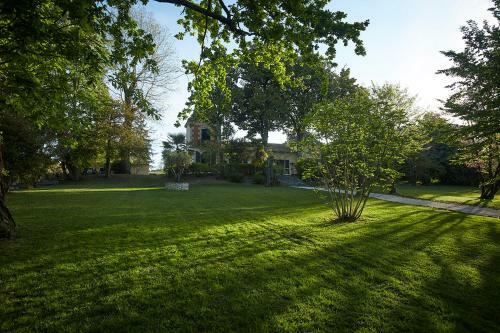 Manor House La Tour D'arm�ne