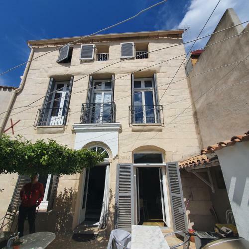 Hostal Maison Capucine