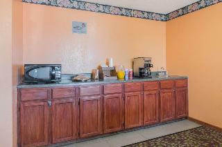 Posada Knights Inn Ferguson