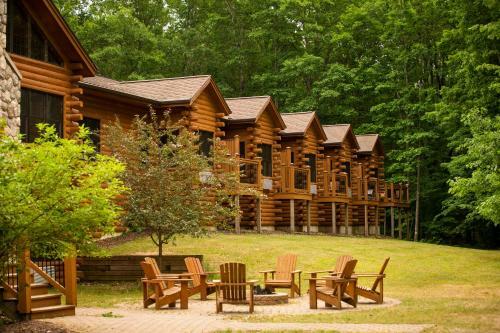 The Rockwell Lake Lodge, A Cobblestone Hotel