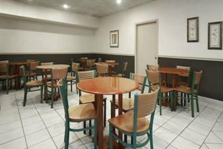 Hotel Days Inn - Albion