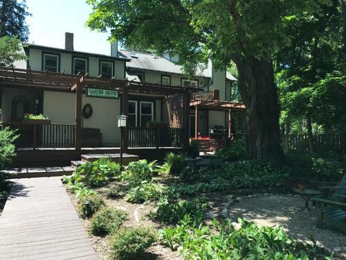 Garden Grove Bed And Breakfast