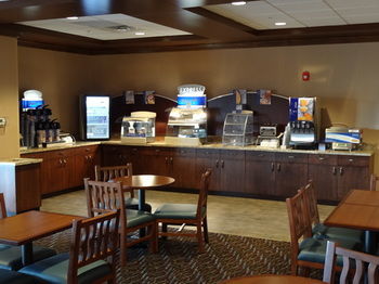 Hotel Holiday Inn Express And Suites Browning