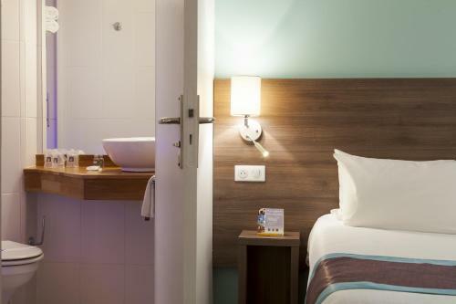 Hotel Kyriad Lille - Mons En Baroeul