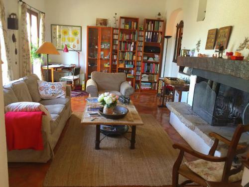 Cozy Holiday Home In Montpezat With Private Pool