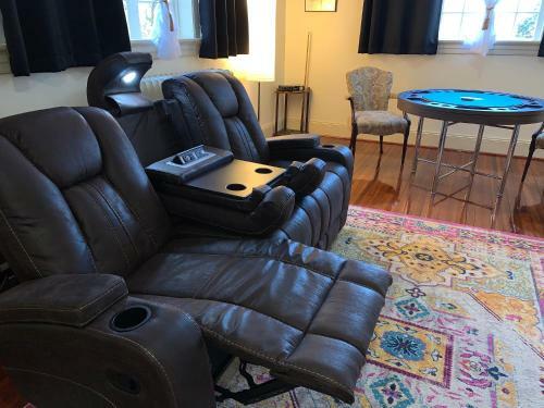 Sweet Apartment, Next To Randolph College