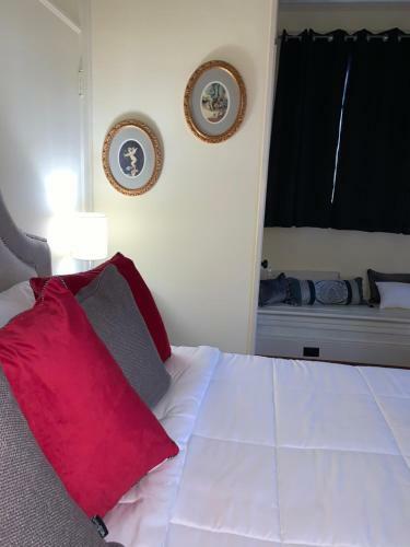 Sweet Apartment, Next To Randolph College
