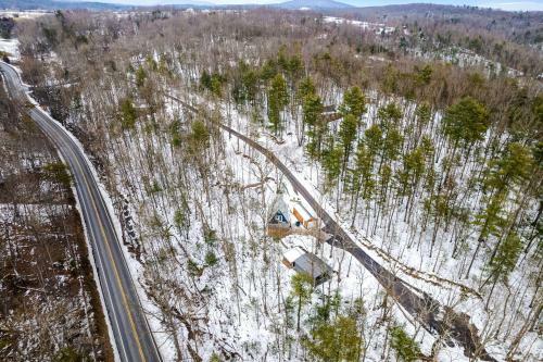 New! Mountain Retreat In Renovated 2bdr Tiny Cabin