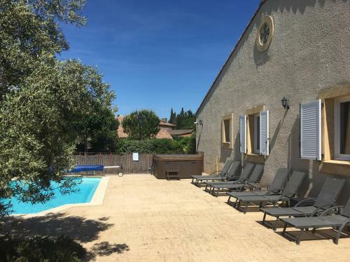 Welcoming Villa With Pool In Montburn-des-corbieres