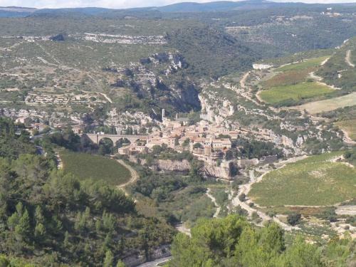 Welcoming Villa With Pool In Montburn-des-corbieres