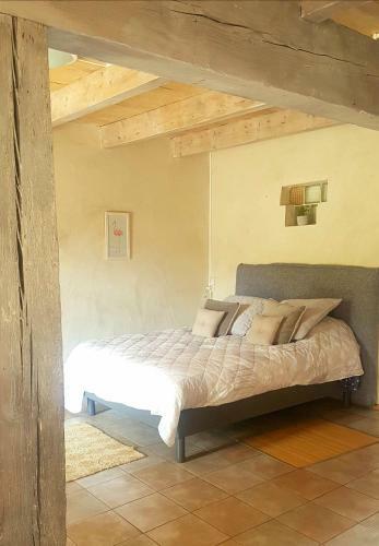 Gite Face � La Rivi�re -proche Du Pont Du Gard-