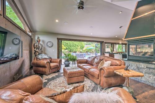 Luxury Home With Backyard Oasis - Near Seattle!