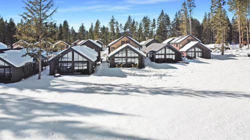 Suncadia Resort Luxury Home Next To Nelson Farm