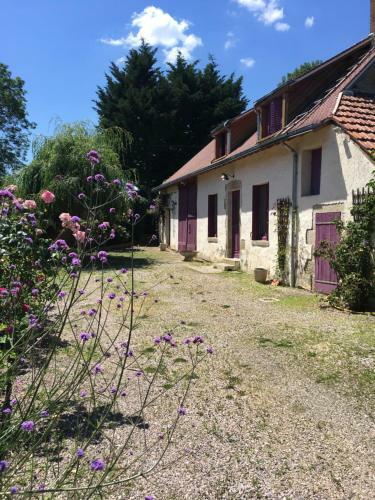 G�te Les Tazons - Pays De George Sand