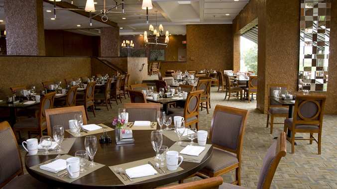 Hotel Doubletree By Hilton St. Louis At Westport