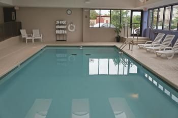 Hotel Wingate By Wyndham - Maryland Heights
