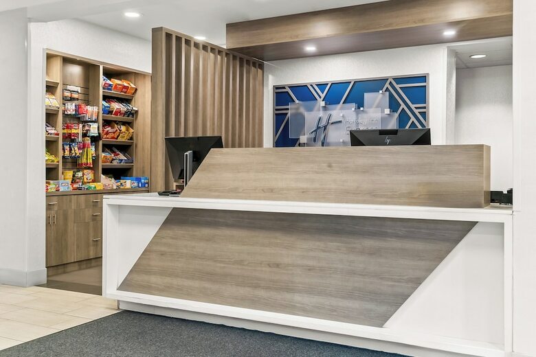 Holiday Inn Express Hotel & Suites - Novi