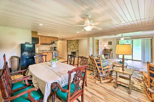 Comy Richwood Retreat By Skiing, Biking, Climbing!