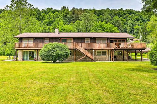 Comy Richwood Retreat By Skiing, Biking, Climbing!