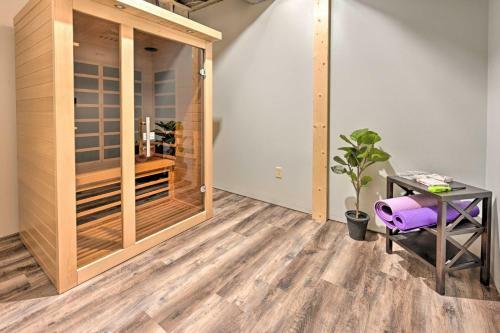 Hillside Hideaway With Hot Tub And Heated Patio!