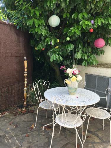 Charmante Maison De Ville Avec Terrasse Privative