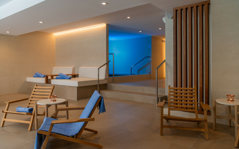Aqua Hotel The Breeze & Spa - Adults Only (+18)