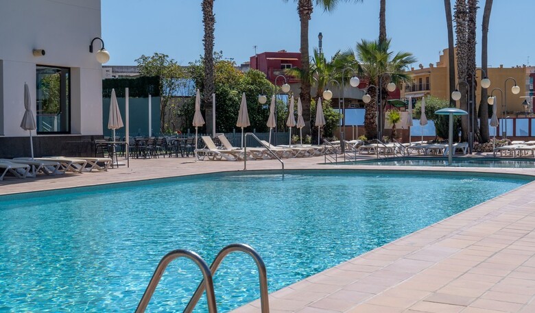 Hotel H Top Jadhe