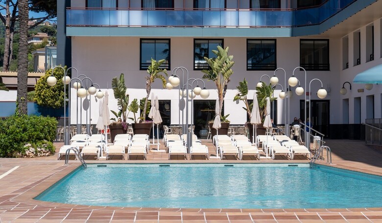 Hotel H Top Jadhe
