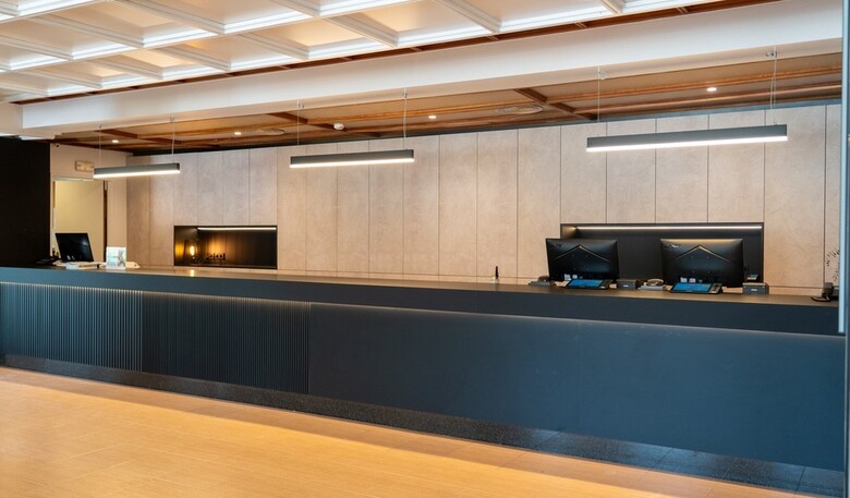 Hotel H Top Jadhe
