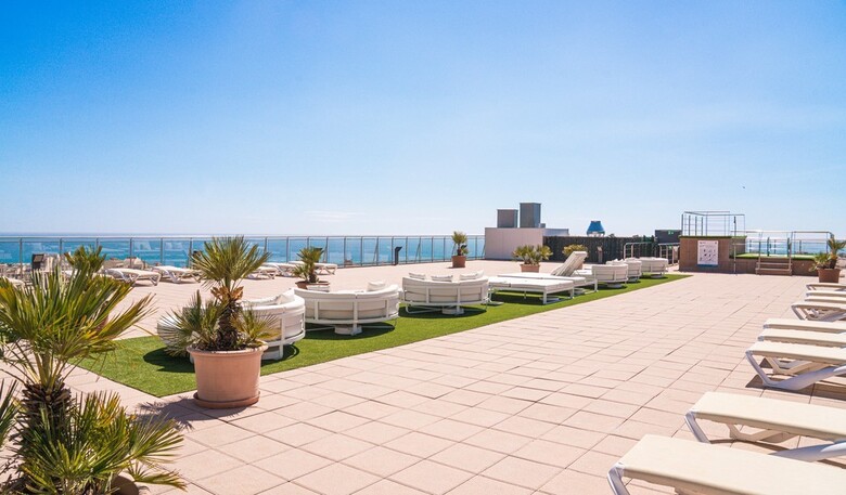 Hotel H Top Jadhe