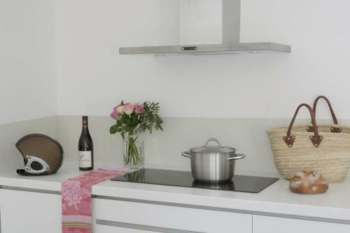 Apartamentos Les Suites De Catherine, La Si Calme