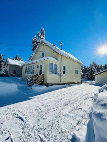 Good Knight Inn - Cozy Home Close To Fun Activities