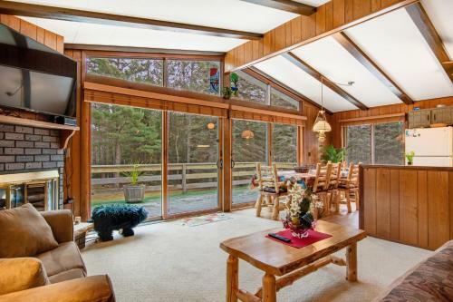 Catfish Lake Home