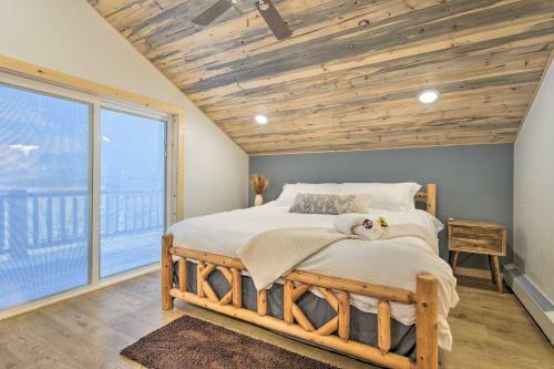 Lakefront Retreat With Patio, Grill, Boat Dock!