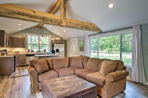 Holcombe Lakefront Cottage Fishing And Snowmobiling
