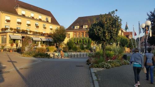 Apartamentos Meubl�s Du 25 N2 F2 Rdc